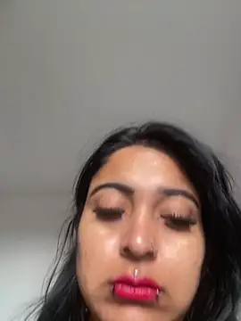 Sarah-917 online show from 31, 7, 2026