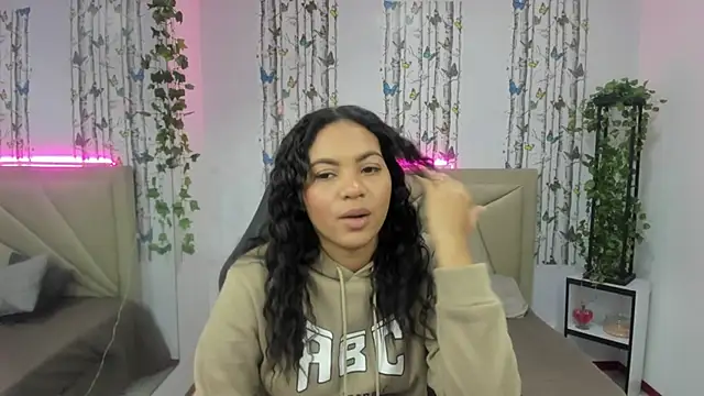 Snapshot of adhara_angelss chatting on 3, 6, 2026 adhara angelss online show from 3, 6, 2026