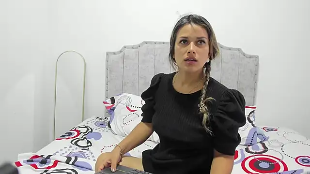 Snapshot of camila_borbon_ chatting on 23, 5, 2026 camila borbon online show from 23, 5, 2026