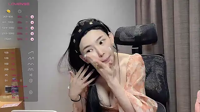kiki-12 online show from 18, 4, 2026