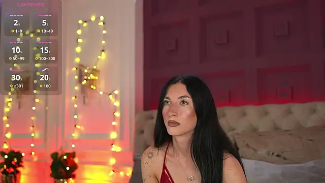 Snapshot of EllieJules chatting on 28, 6, 2026 EllieJules online show from 28, 6, 2026