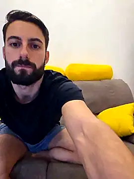 AmicisegretiITA online show from 9, 4, 2026
