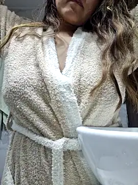 Snapshot of rafaella_stefano chatting on 9, 4, 2026 rafaella stefano online show from 9, 4, 2026