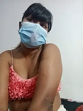 Snapshot of honeyi_babe chatting on 17, 5, 2026 honeyi babe online show from 17, 5, 2026