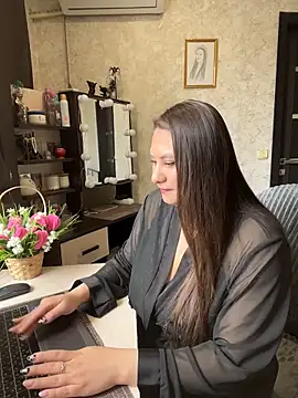 AgathaMyers online show from 11, 4, 2026