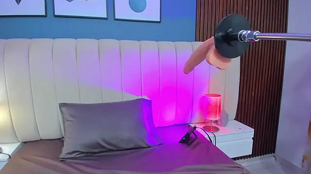 zoe scarlet online show from 18, 4, 2026