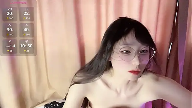 Snapshot of xinxinzii chatting on 2, 6, 2026 xinxinzii online show from 2, 6, 2026