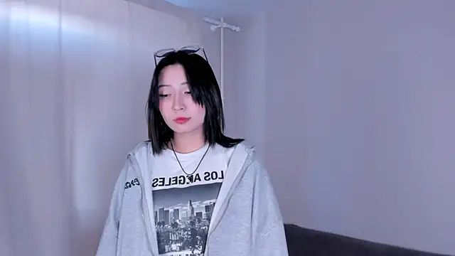 emi okado online show from 19, 3, 2026