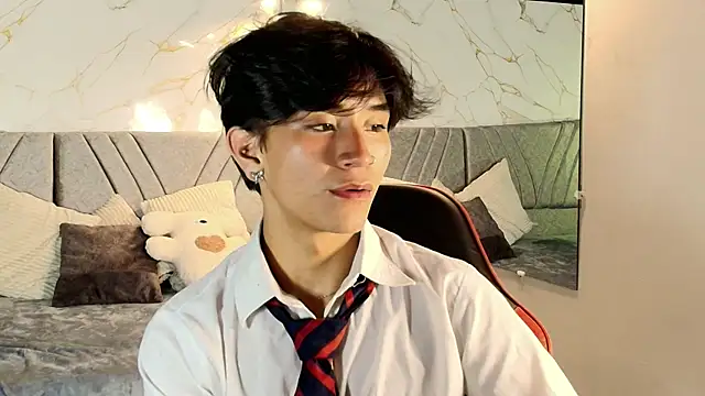 cococumps online show from 13, 4, 2026