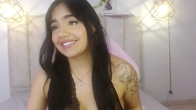 Snapshot of sweetbloomcs chatting on 18, 5, 2026 sweetbloomcs online show from 18, 5, 2026