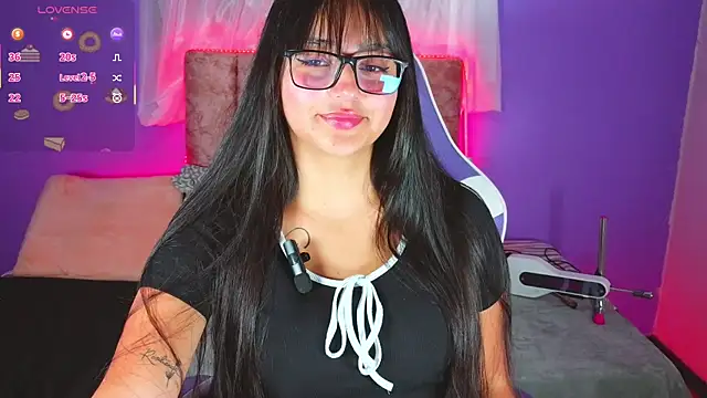 1 Scarllet  online show from 28, 4, 2026