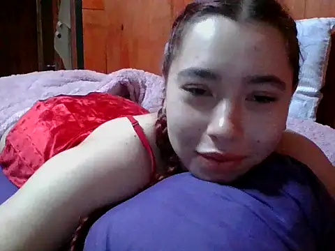 Annisof000 online show from 28, 3, 2026