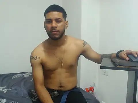 Snapshot of millerthh chatting on 19, 3, 2026 millerthh online show from 19, 3, 2026