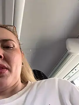 Maria3879 online show from 14, 4, 2026