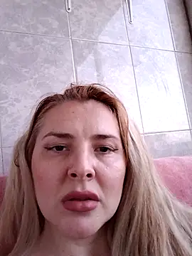 Maria3879 online show from 15, 4, 2026