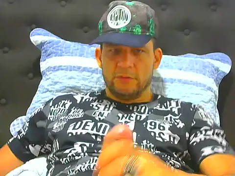 Snapshot of altenori chatting on 6, 8, 2026 altenori online show from 6, 8, 2026