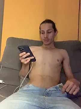 Snapshot of FelipeLipe18 chatting on 23, 4, 2026 FelipeLipe18 online show from 23, 4, 2026