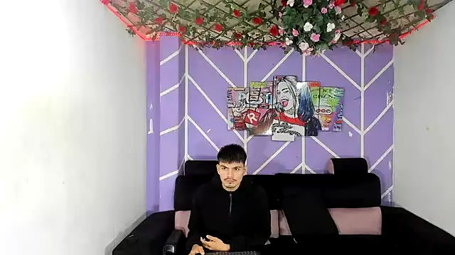 Nahomi hot 77 online show from 10, 5, 2026