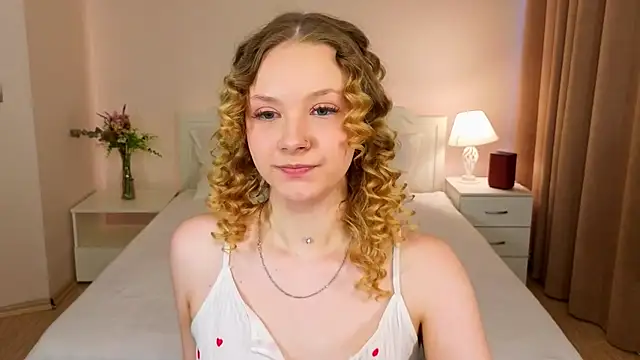 Snapshot of StaceyyJones chatting on 11, 5, 2026 StaceyyJones online show from 11, 5, 2026