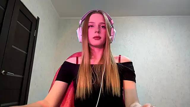 hikkiii online show from 19, 3, 2026