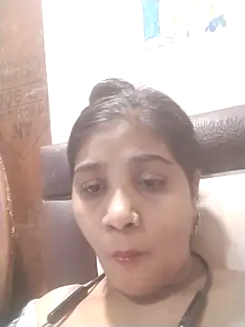 Snapshot of LovelyRenu chatting on 1, 4, 2026 LovelyRenu online show from 1, 4, 2026