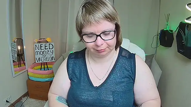 BonnnyBoobsy online show from 22, 5, 2026