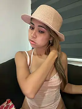 Snapshot of sexyparejahot69 chatting on 16, 6, 2026 sexyparejahot69 online show from 16, 6, 2026