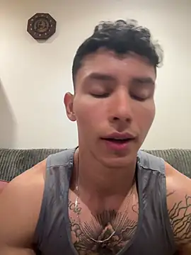 Snapshot of JAYCAM_ chatting on 15, 5, 2026 JAYCAM online show from 15, 5, 2026