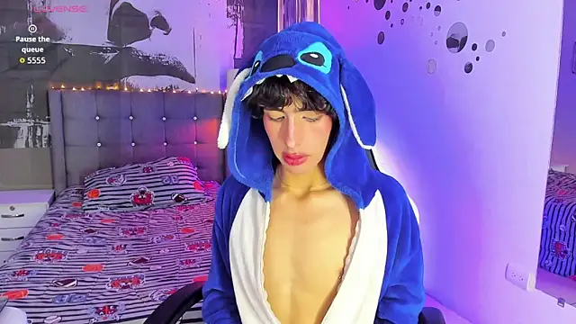 santy fox online show from 28, 3, 2026