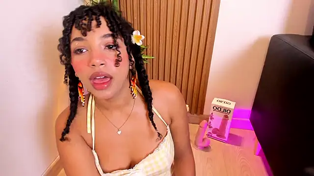 Snapshot of JazmyXXX chatting on 20, 6, 2026 JazmyXXX online show from 20, 6, 2026