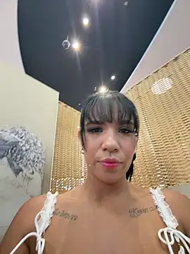 Snapshot of MonserratJons01 chatting on 8, 6, 2026 MonserratJons01 online show from 8, 6, 2026