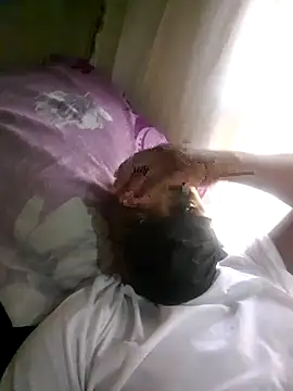 Snapshot of 2522horny chatting on 24, 3, 2026 2522horny online show from 24, 3, 2026