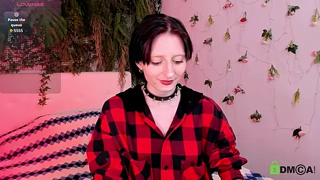 Snapshot of Kira__Cutie chatting on 11, 6, 2026 Kira Cutie online show from 11, 6, 2026