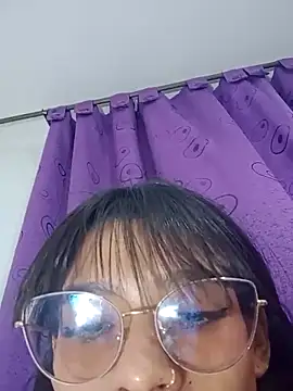 Snapshot of avalustyy chatting on 8, 4, 2026 avalustyy online show from 8, 4, 2026