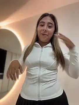 MelodyRey   online show from 12, 4, 2026