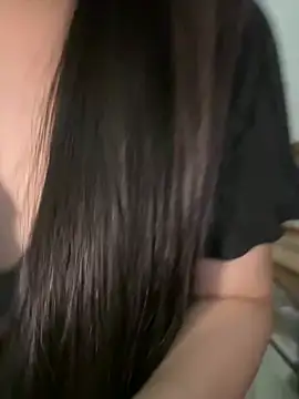 Snapshot of Mymy_miu chatting on 6, 5, 2026 Mymy miu online show from 6, 5, 2026