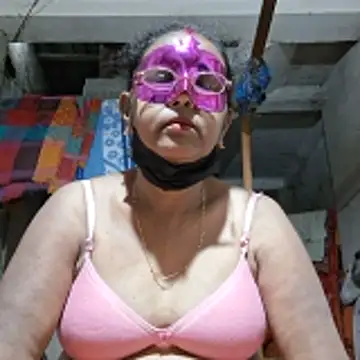 Snapshot of Riya45326 chatting on 25, 5, 2026 Riya45326 online show from 25, 5, 2026