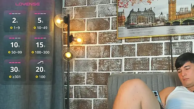 Snapshot of Valentino_Luxx chatting on 15, 5, 2026 Valentino Luxx online show from 15, 5, 2026