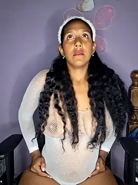 emily fox01 online show from 24, 3, 2026