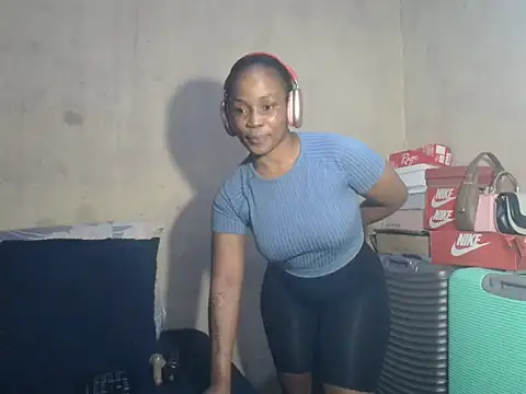 Snapshot of Lindabee200 chatting on 10, 5, 2026 Lindabee200 online show from 10, 5, 2026