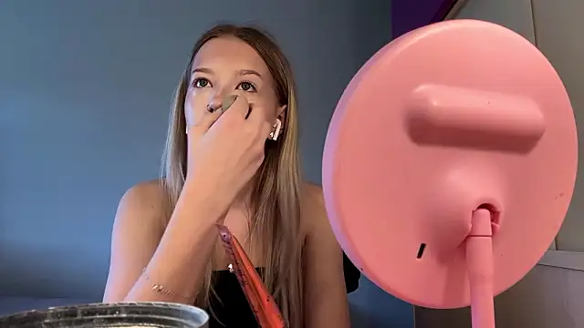 EliFlame online show from 25, 3, 2026