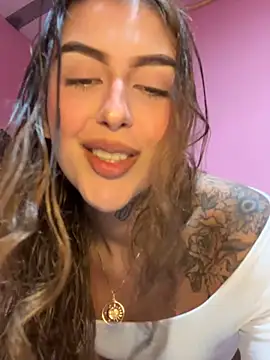 Snapshot of miiabellovic chatting on 28, 5, 2026 miiabellovic online show from 28, 5, 2026