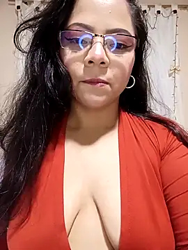 ROUSSE SINCLAIR online show from 15, 4, 2026