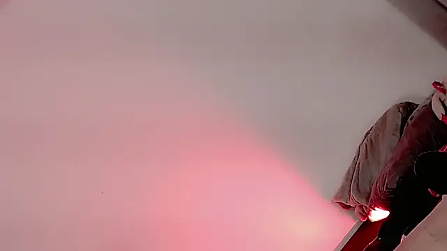 Snapshot of khloe_Gils chatting on 24, 3, 2026 khloe Gils online show from 24, 3, 2026