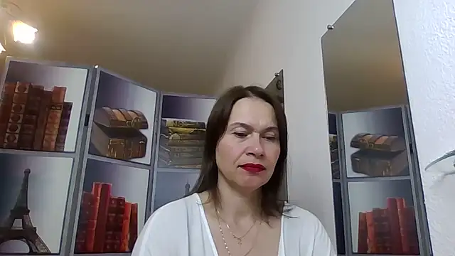 Snapshot of Selena_Moo chatting on 14, 5, 2026 Selena Moo online show from 14, 5, 2026