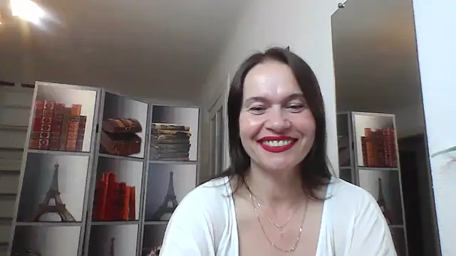 Snapshot of Selena_Moo chatting on 13, 6, 2026 Selena Moo online show from 13, 6, 2026