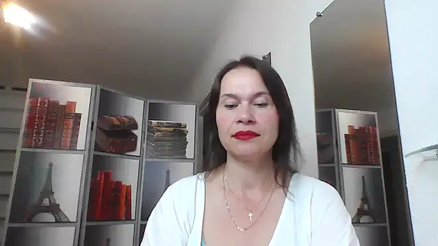 Snapshot of Selena_Moo chatting on 15, 6, 2026 Selena Moo online show from 15, 6, 2026