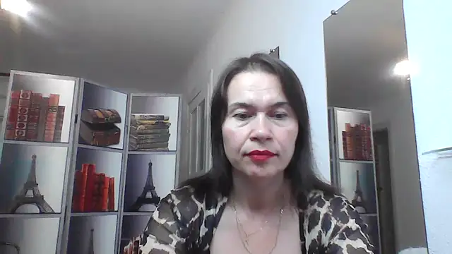 Selena Moo online show from 8, 8, 2026