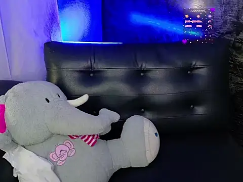 Snapshot of Shadai_Ross chatting on 19, 6, 2026 Shadai Ross online show from 19, 6, 2026