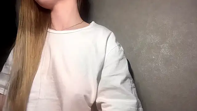 CarolineNine online show from 7, 5, 2026
